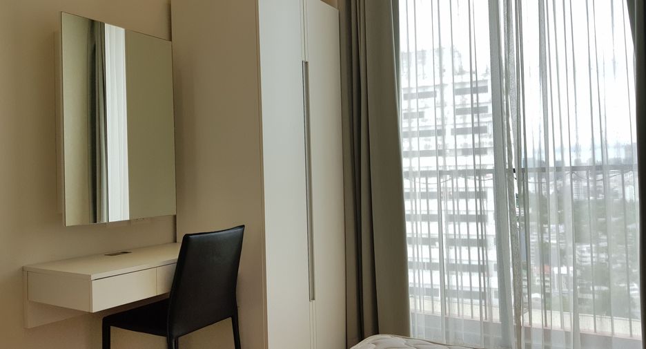For rent 2 bedrooms condo in Phaya Thai, Bangkok