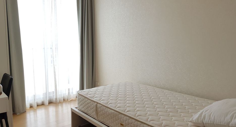 For rent 2 bedrooms condo in Phaya Thai, Bangkok