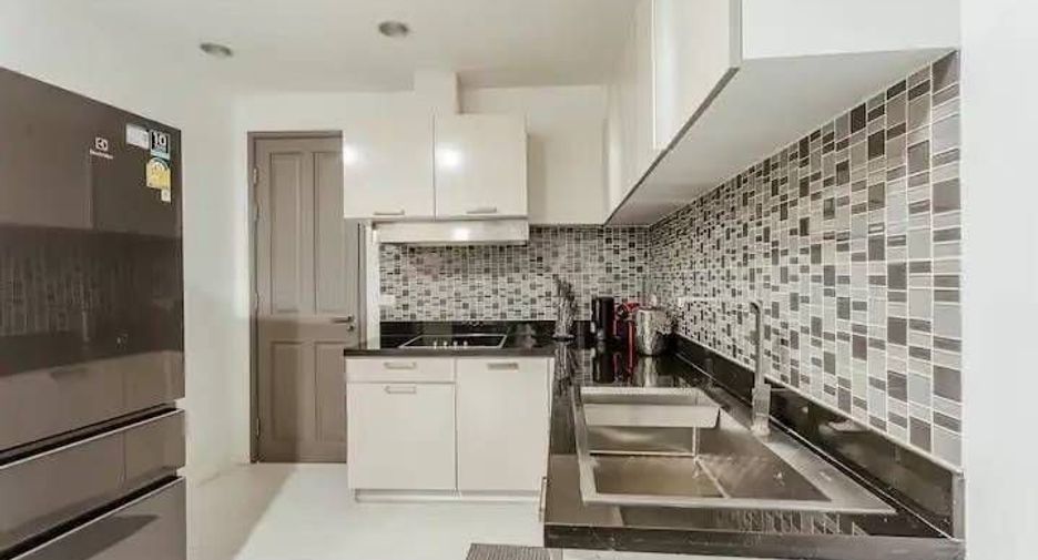 For sale 5 bedrooms condo in Pathum Wan, Bangkok