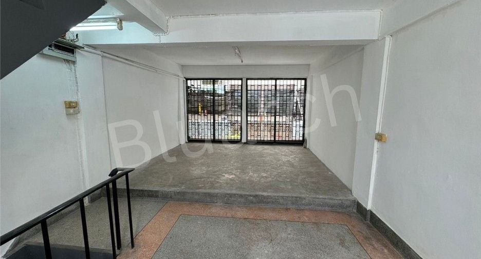 Reihenhaus zur Miete mit 4 Zimmer in Pathum Wan, Bangkok
