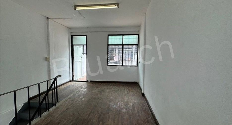 Reihenhaus zur Miete mit 4 Zimmer in Pathum Wan, Bangkok