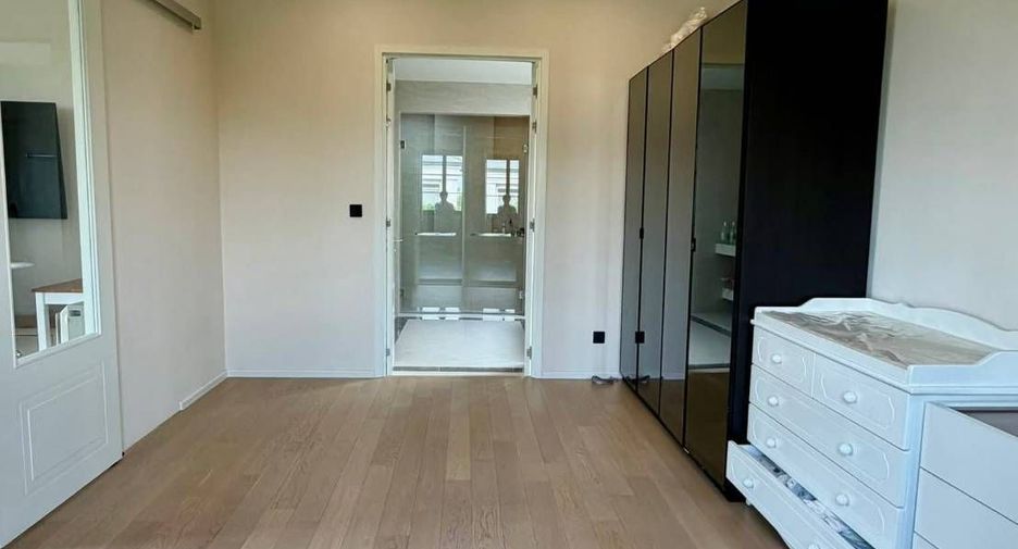 For sale and for rent 4 bedrooms villa in East Pattaya, Pattaya