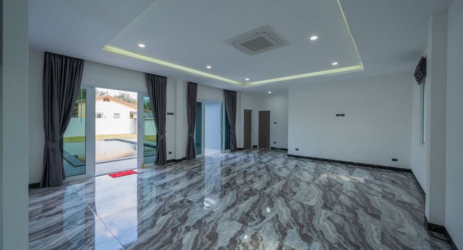 Haus zum Kauf mit 4 Zimmer in Huay Yai, Pattaya