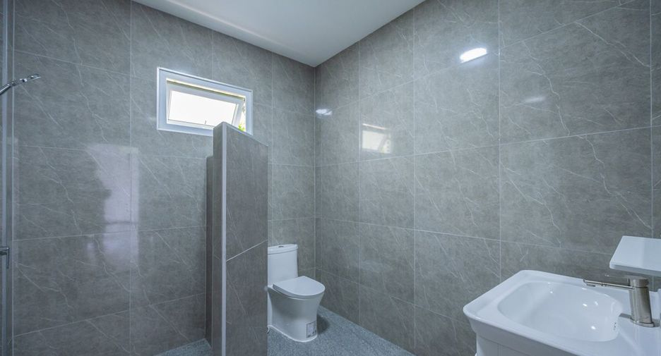 Haus zum Kauf mit 4 Zimmer in Huay Yai, Pattaya