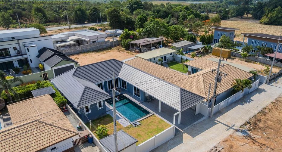 Haus zum Kauf mit 4 Zimmer in Huay Yai, Pattaya