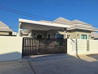 For rent 3 ベッドルーム villa in Hua Hin, Prachuap Khiri Khan
