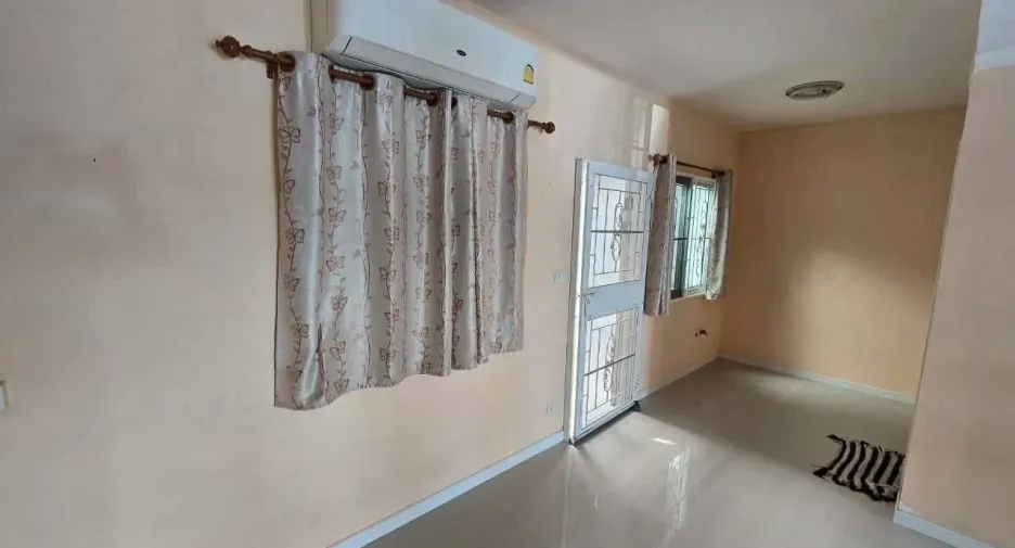 Reihenhaus zur Miete mit 3 Zimmer in Bang Sao Thong, Samut Prakan