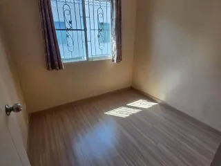 出租 3 卧室 联排别墅 在 Bang Sao Thong, Samut Prakan