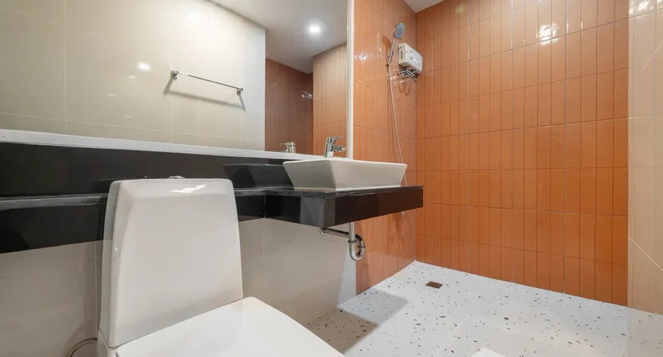For sale 2 bedrooms condo in Sathon, Bangkok