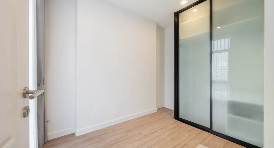 For sale 2 bedrooms condo in Sathon, Bangkok
