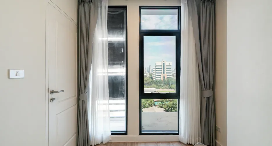 For sale 2 bedrooms condo in Sathon, Bangkok