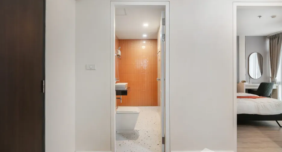 For sale 2 bedrooms condo in Sathon, Bangkok