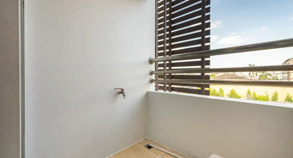 For sale studio condo in Phra Khanong, Bangkok