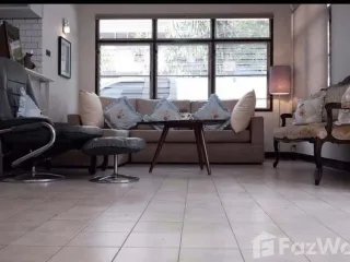 Casa en alquiler de 3 habitaciones en Pathum Wan, Bangkok