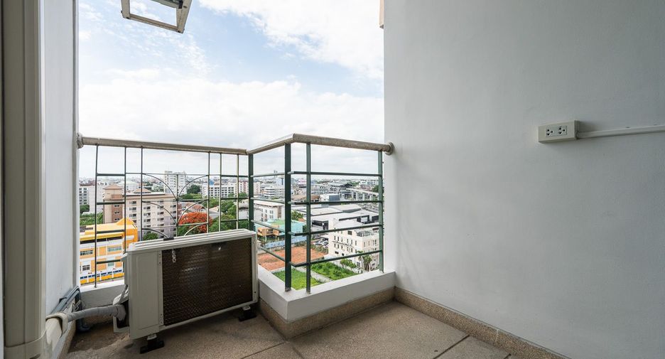 For sale 1 bed condo in Prawet, Bangkok