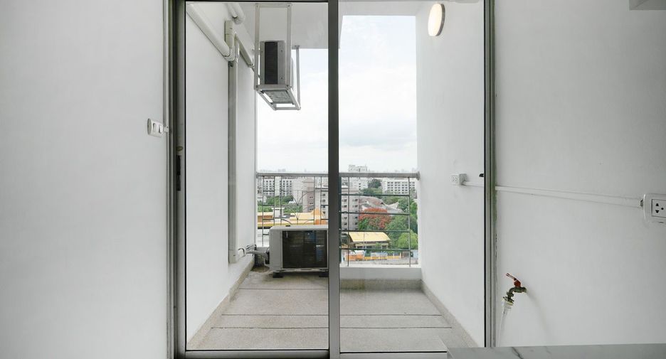 For sale 1 bed condo in Prawet, Bangkok