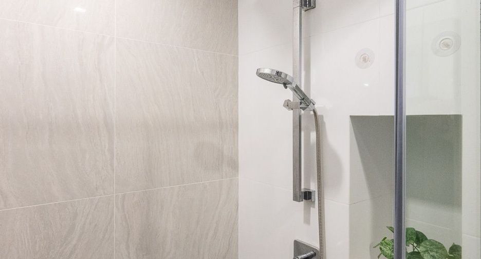 À vendre 1 chambre condo à Bang Sue, Bangkok