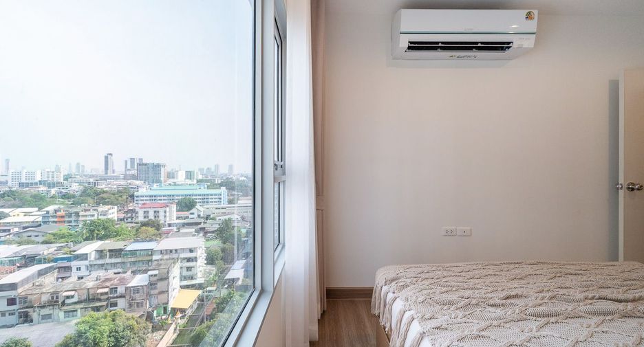 For sale 1 bed condo in Thon Buri, Bangkok