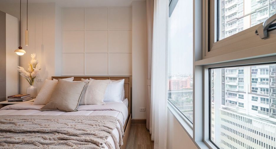 For sale 1 bed condo in Thon Buri, Bangkok