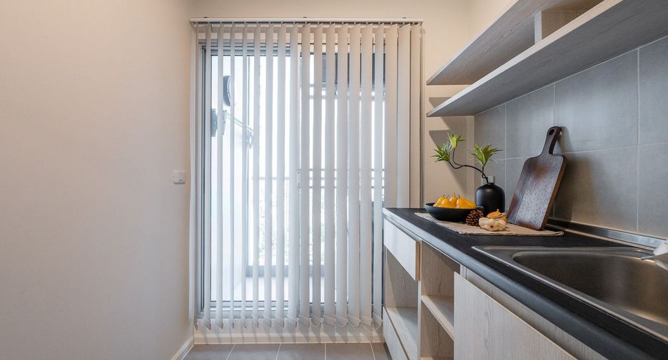 For sale 1 bed condo in Thon Buri, Bangkok