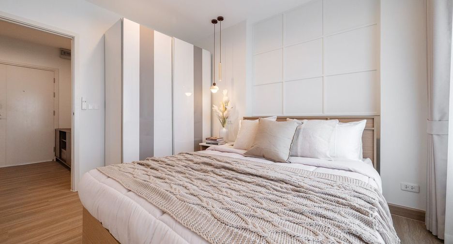 For sale 1 bed condo in Thon Buri, Bangkok