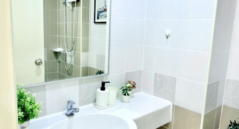 For sale 1 bed condo in Bang Kapi, Bangkok