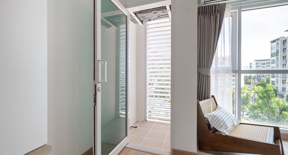 À vendre studio condo à Phasi Charoen, Bangkok