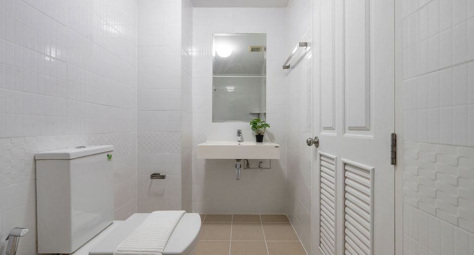 À vendre studio condo à Phasi Charoen, Bangkok