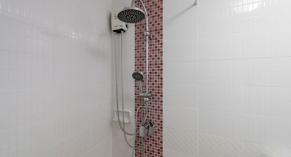 À vendre studio condo à Phasi Charoen, Bangkok