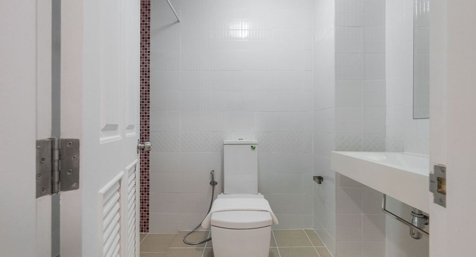 À vendre studio condo à Phasi Charoen, Bangkok