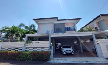 À louer 3 chambres maison à East Pattaya, Pattaya