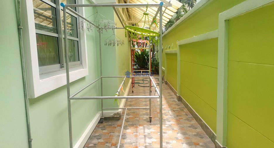 For rent 3 bedrooms house in North Pattaya, Pattaya