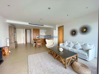 For rent 2 bedrooms condo in Bang Lamung, Chonburi