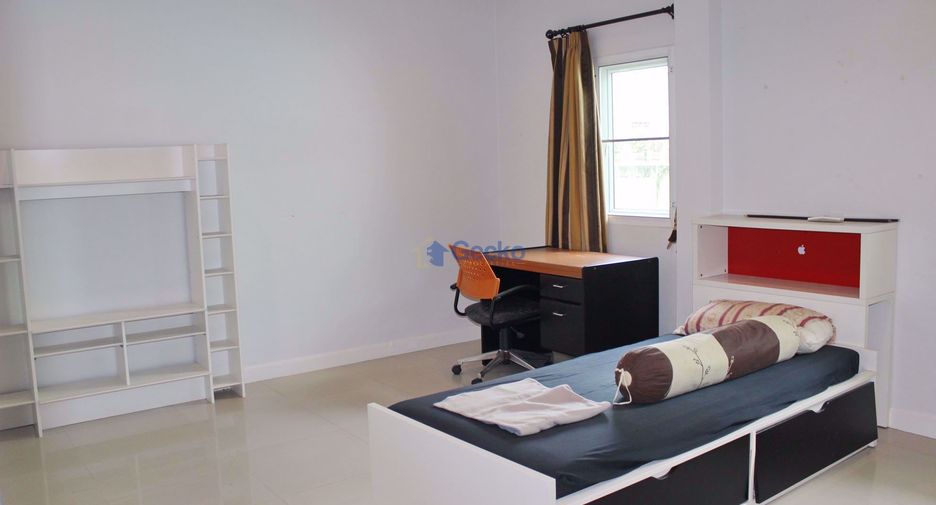 For sale 3 bedrooms house in East Pattaya, Pattaya
