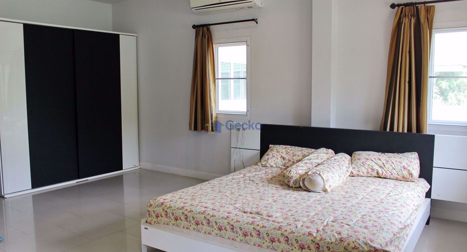 For sale 3 bedrooms house in East Pattaya, Pattaya