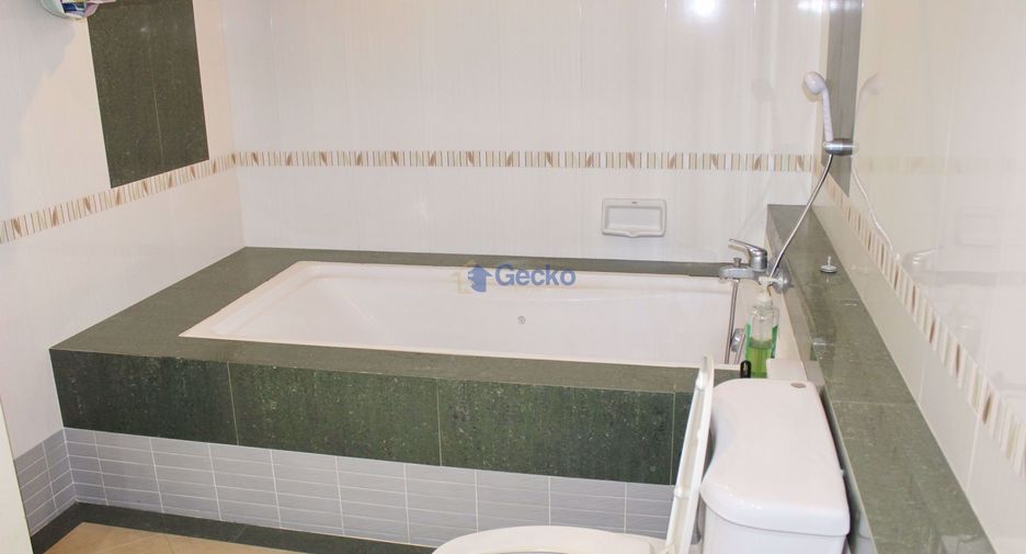 For sale 3 bedrooms house in East Pattaya, Pattaya