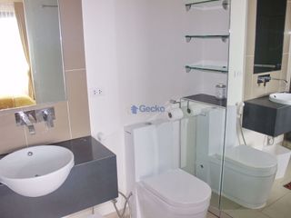 For rent 2 bedrooms condo in Bang Lamung, Chonburi