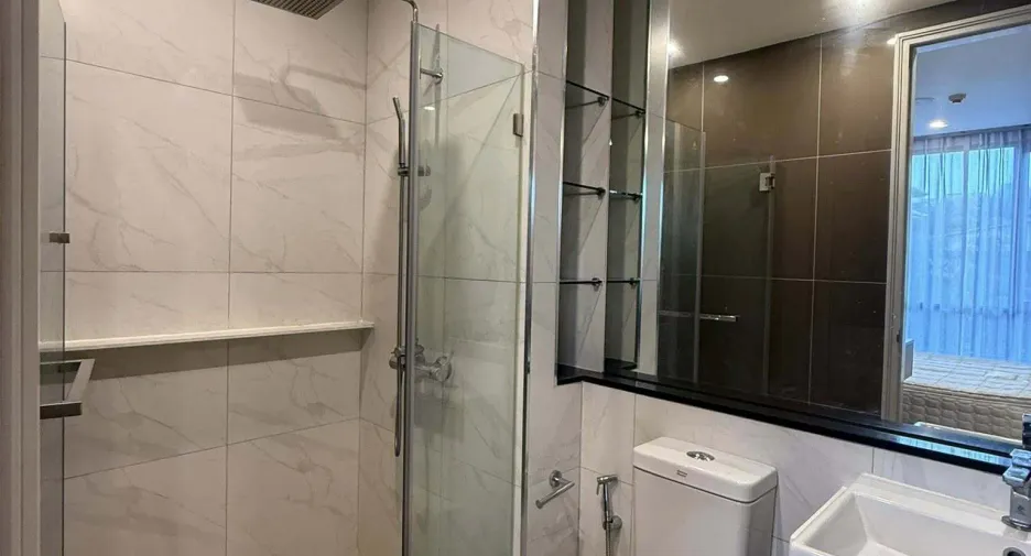 Condo en alquiler de 1 habitaciones en Phra Khanong, Bangkok