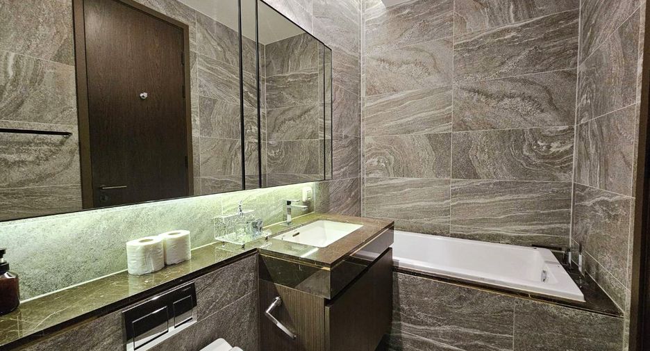 For rent and for sale 2 bedrooms condo in Khlong Toei, Bangkok