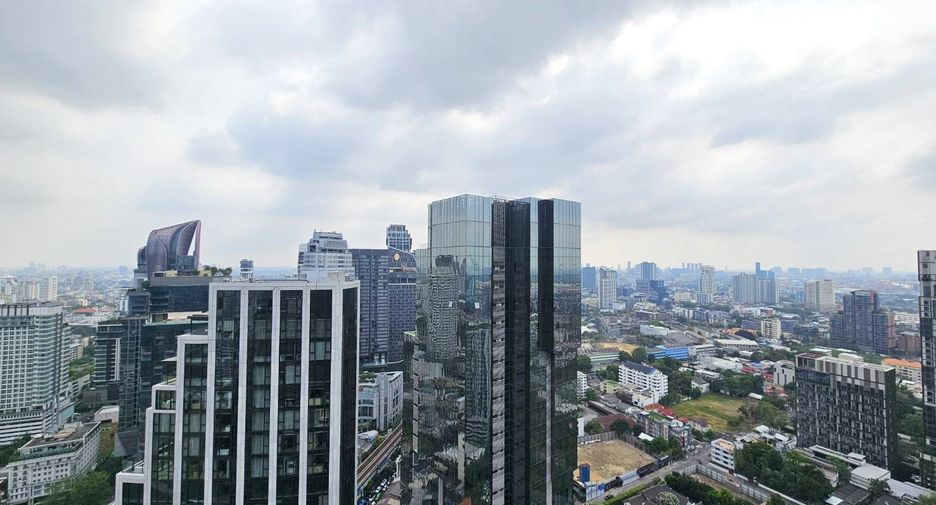 For rent and for sale 2 bedrooms condo in Khlong Toei, Bangkok