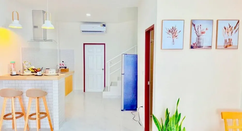 À vendre 2 chambres maison de ville à East Pattaya, Pattaya