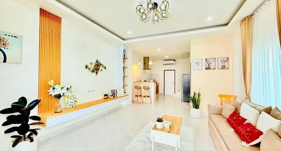 À vendre 2 chambres maison de ville à East Pattaya, Pattaya