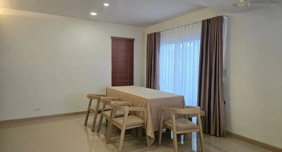 Haus zum Kauf mit 3 Zimmer in Si Racha, Chonburi