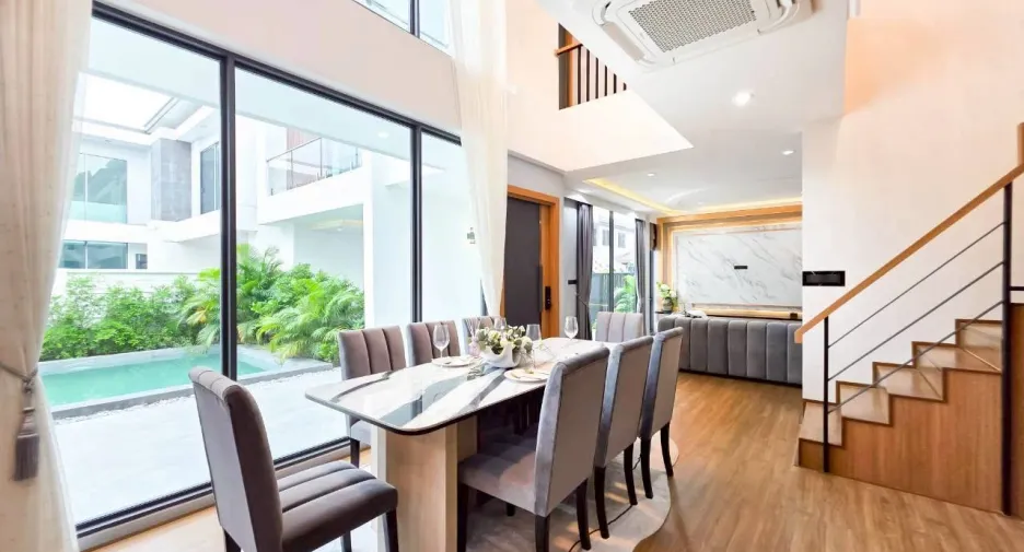 For sale 3 bedrooms villa in Bang Lamung, Chonburi