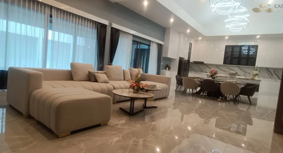 Villa en venta de 5 habitaciones en East Pattaya, Pattaya