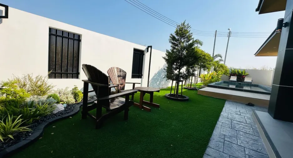 Villa en alquiler de 4 habitaciones en Huay Yai, Pattaya