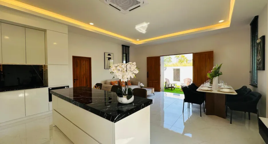 Villa en alquiler de 4 habitaciones en Huay Yai, Pattaya