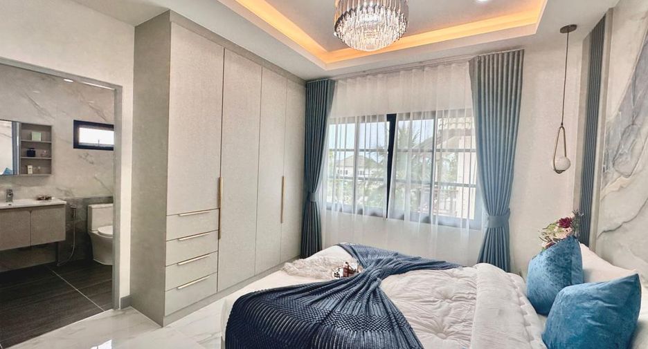 For sale 4 bedrooms house in East Pattaya, Pattaya