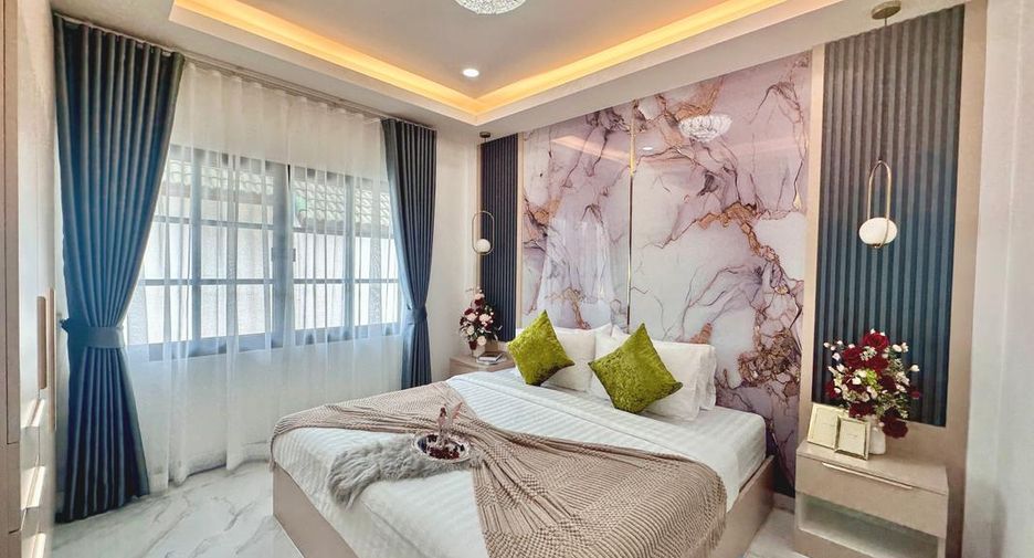 For sale 4 bedrooms house in East Pattaya, Pattaya