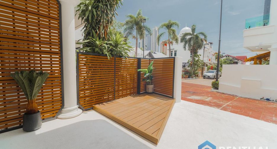 For rent 3 bedrooms house in North Pattaya, Pattaya